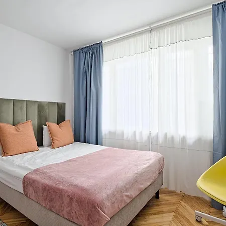Apartment Oasis 2 In Center Downtown Warsaw